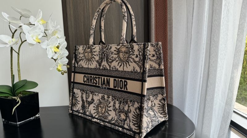 Christian Dior Shopping Bags